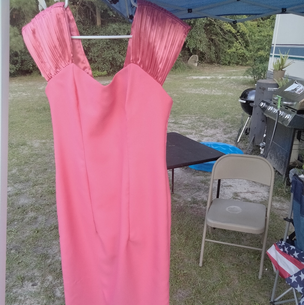 Gown - Picture 2 of 2